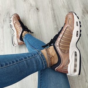 Nike Air Max Tailwind 4 Metallic Red Bronze (W) with receipt
